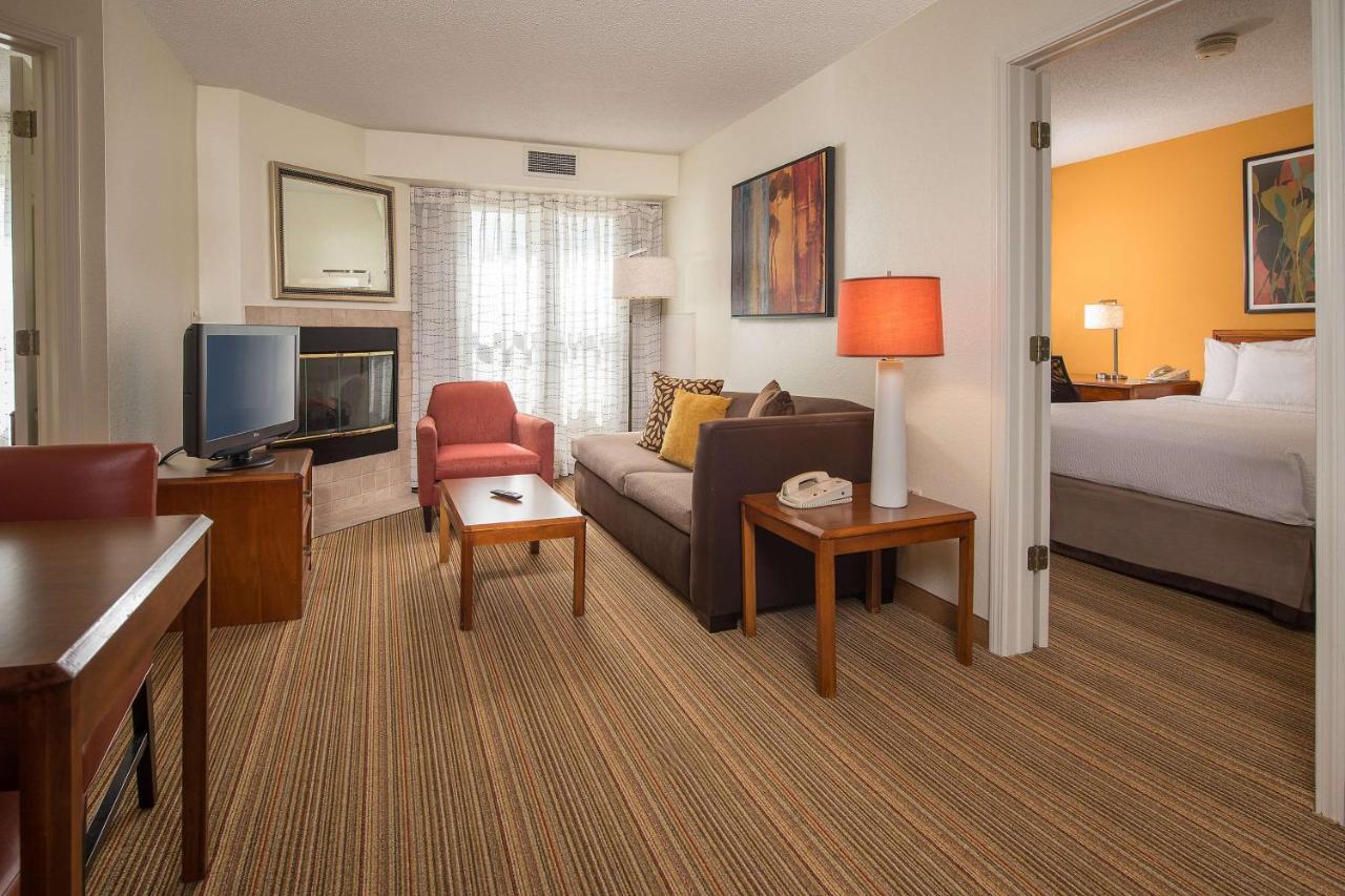 Sonesta Es Suites Charleston Exterior photo