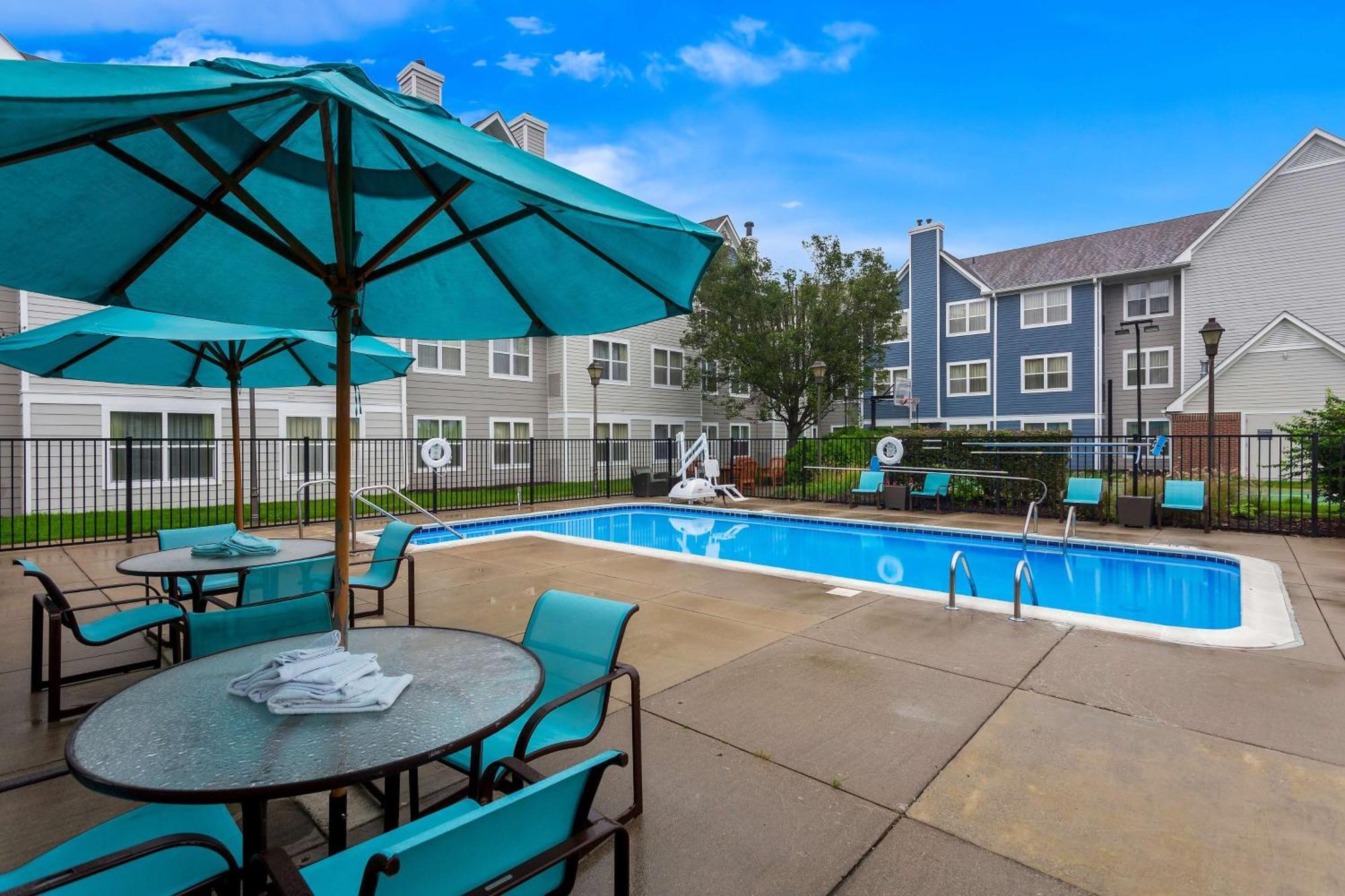 Sonesta Es Suites Charleston Exterior photo